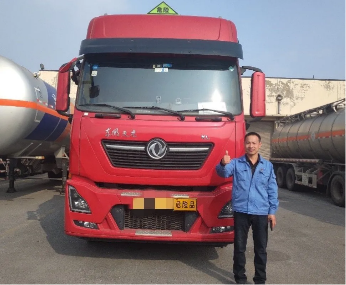 東風(fēng)商用車(chē)2021雙響炮 東風(fēng)天龍和龍擎動(dòng)力攜手載譽(yù)而歸