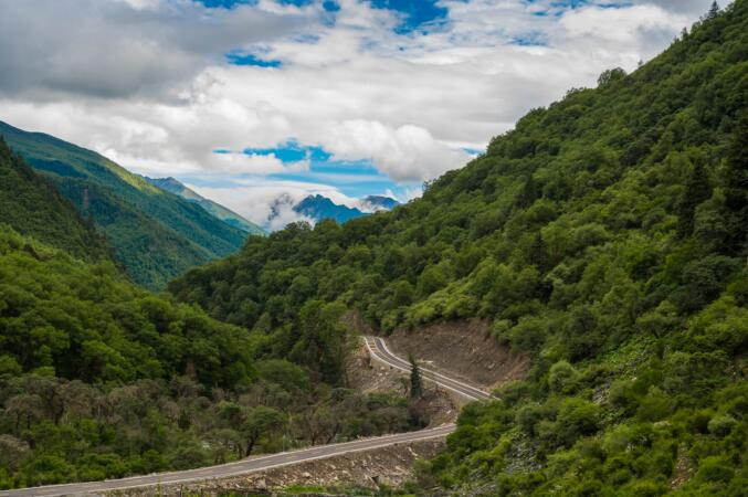 这台电车，比奔驰S级安静，开起来比燃油车还爽