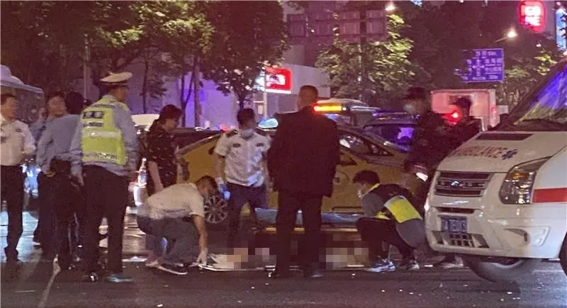 南京新街口惨案后续，现场详情被曝光：看到了婚姻里最恐惧的一幕