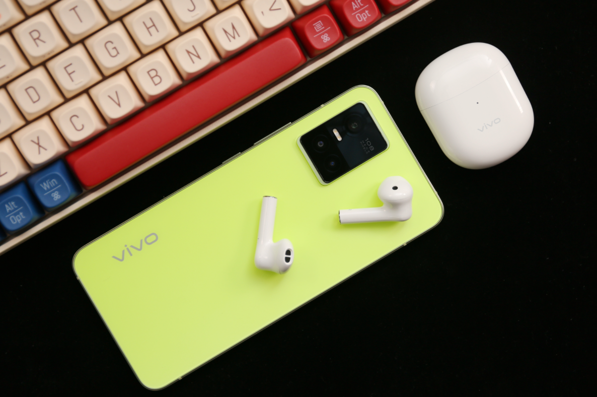 vivo S10 Pro的“品质感”不输苹果机？用图赏告诉