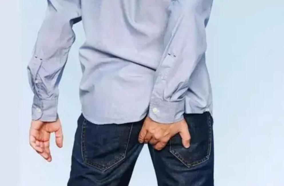 How dangerous is it to fart in a space station?Why are astronauts