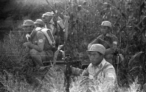 毛主席向全军推广华野战法，林总看后也佩服：粟裕尽打神仙仗