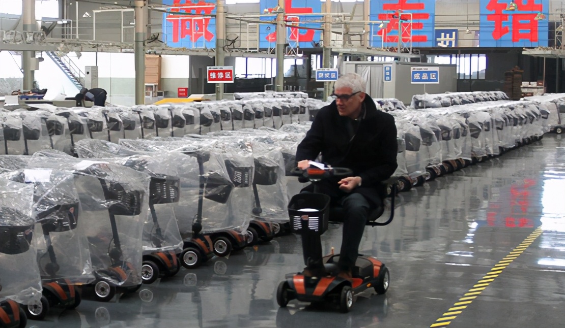 交管部门要查扣的电动车不是老年人代步车「开天乐老年人代步车」