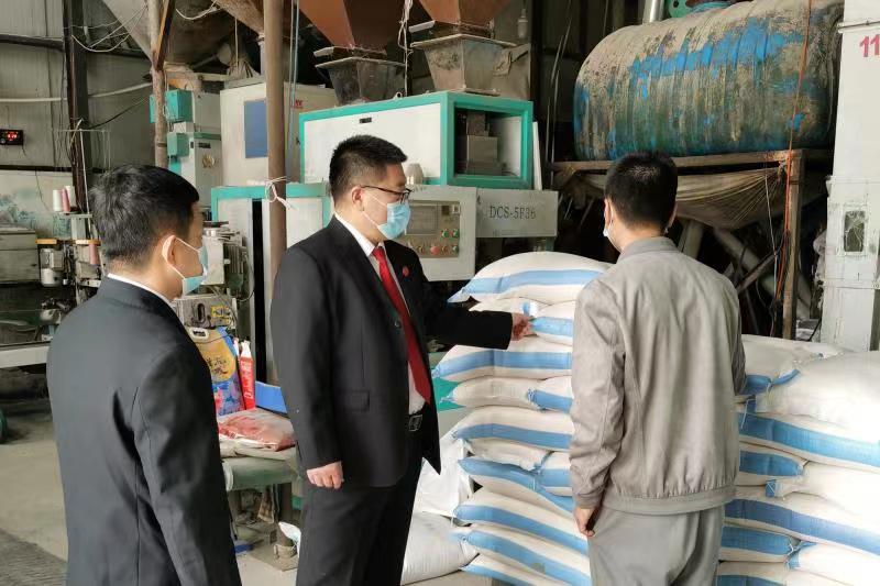 镇赉法院：送法进企业，服务零距离