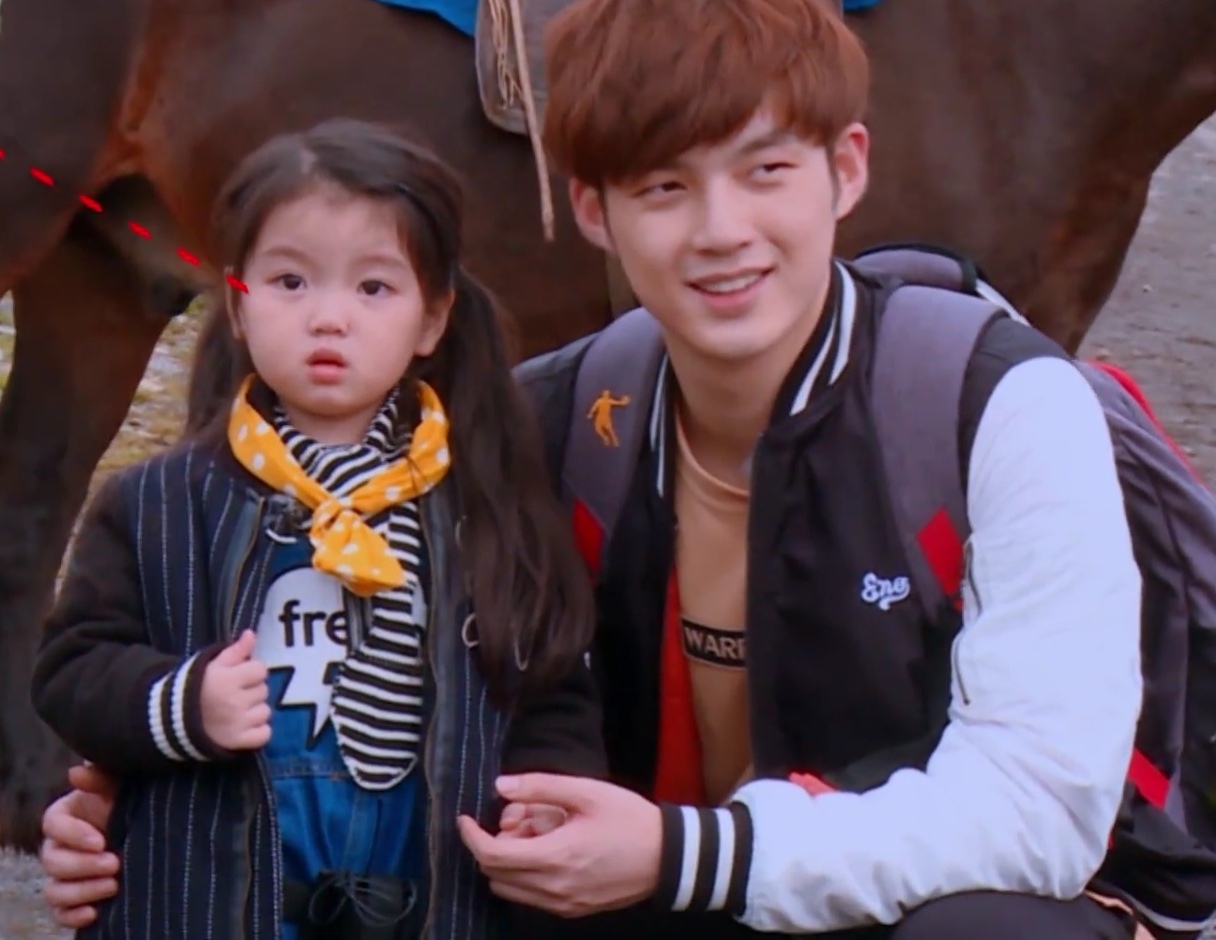 《爸爸去哪儿》董力、阿拉蕾时隔五年再合体，网友：如愿了