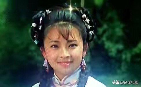 怀有身孕时被李连杰抛弃，住地下室十年，黄秋