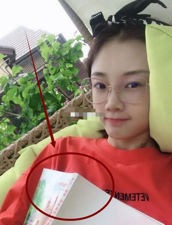 郑恺官宣苗苗生女，10月10日传生孩，没陪老婆坐月子开工很拼
