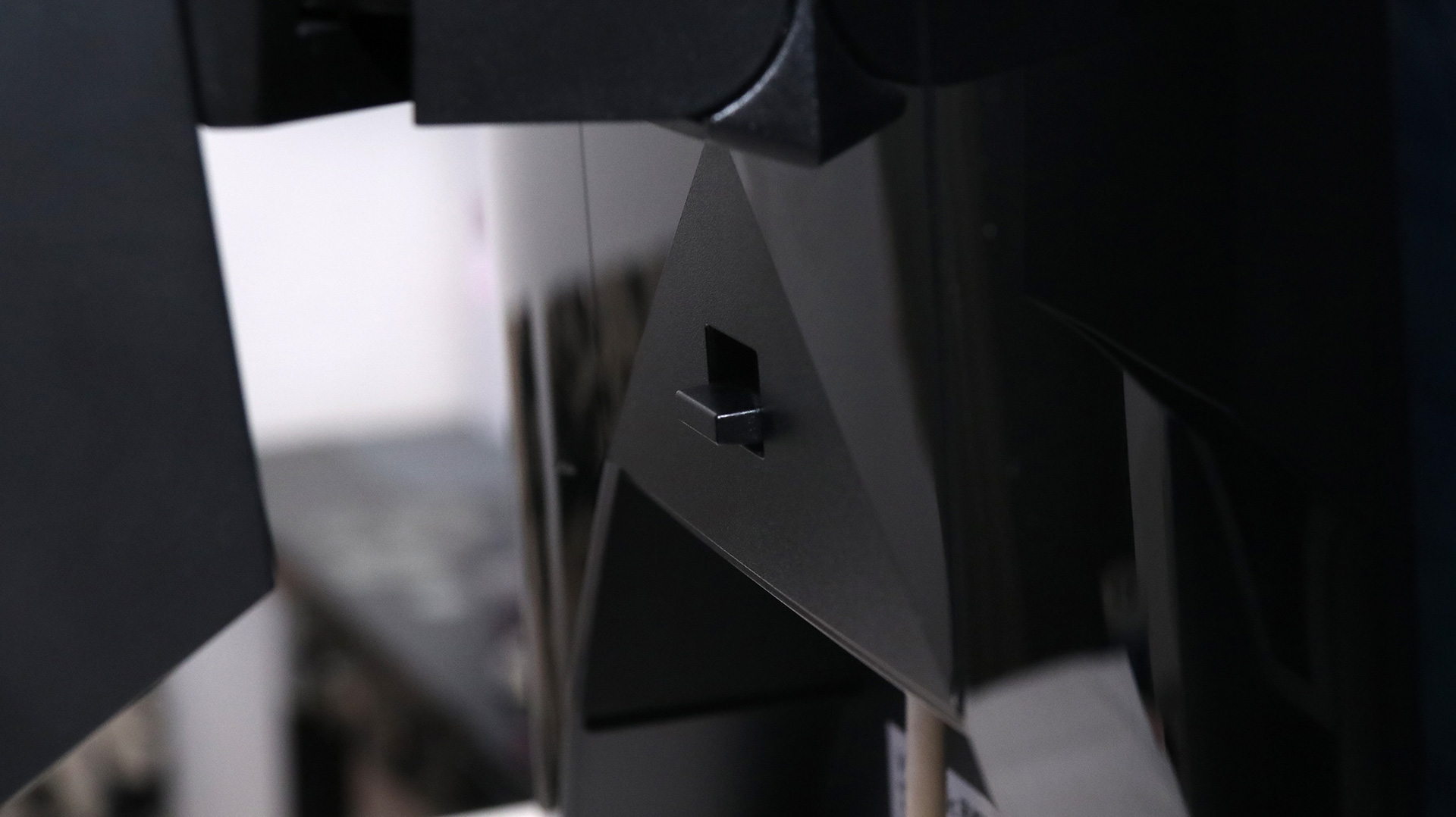 大金刚复刻版——优派XG270QC电竞显示器简评