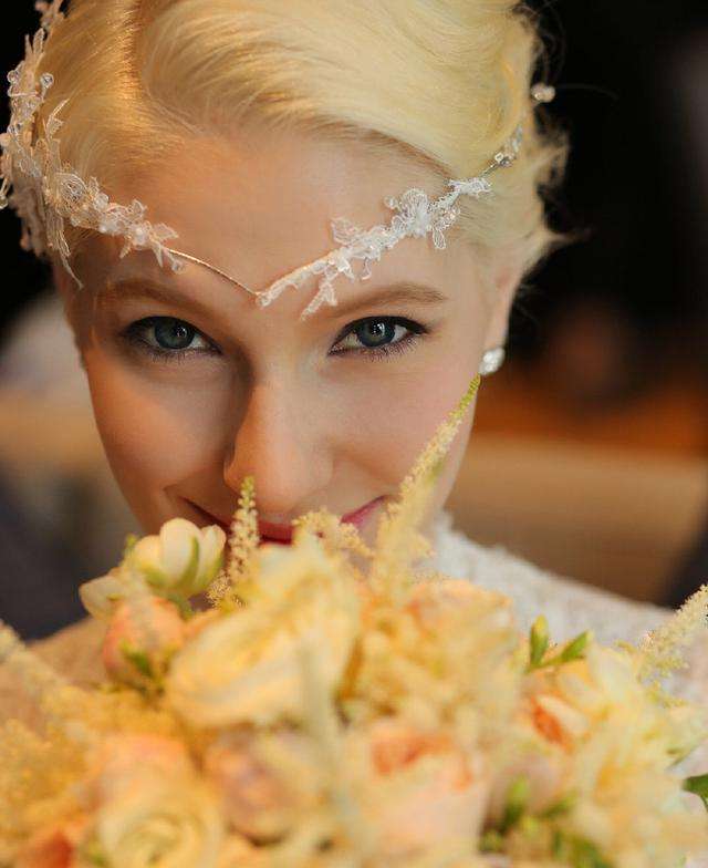 娱乐圈3个“最美洋媳妇”，生娃后大变样，欧洲