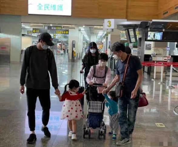 这场离婚大战突然反转了