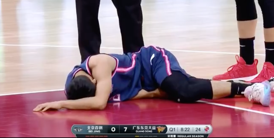 Guangdong breaks out injury, xu Jie ham is achieved, beijing center leaves firm hand, du Feng is helpless