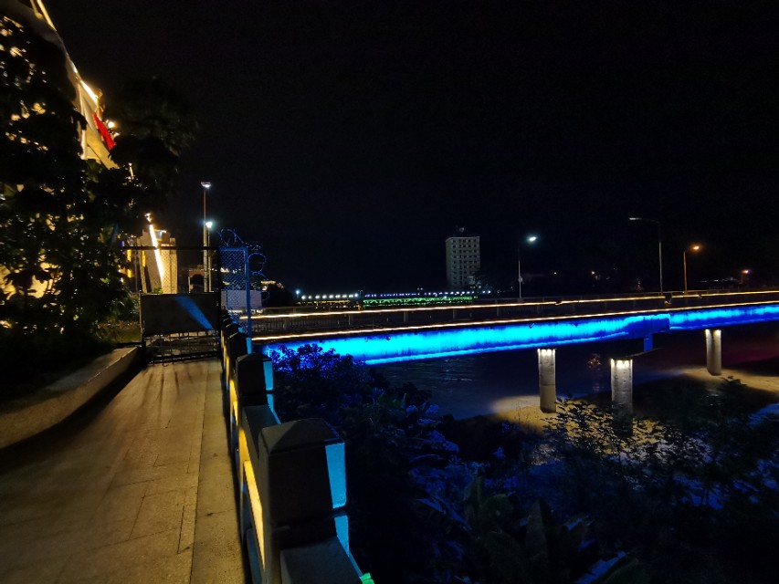 【跋涉边境 亲吻祖国】28、河口：隔河相望的越南老街