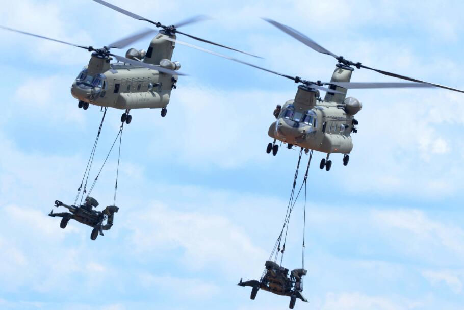 CH47直升机能吊坦克？印度军队这个“挂”，可别给人乱开