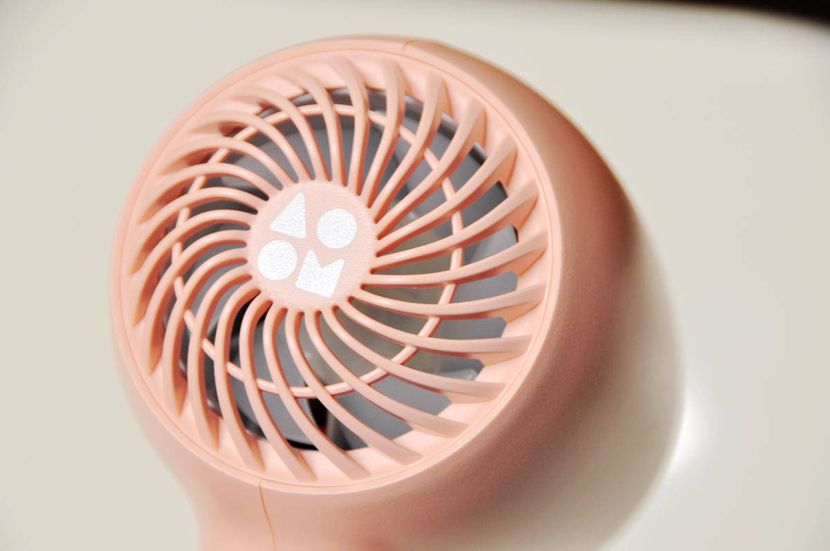 呵护宠物从吹梳开始，嗷喵喵智能宠物吹风梳体验