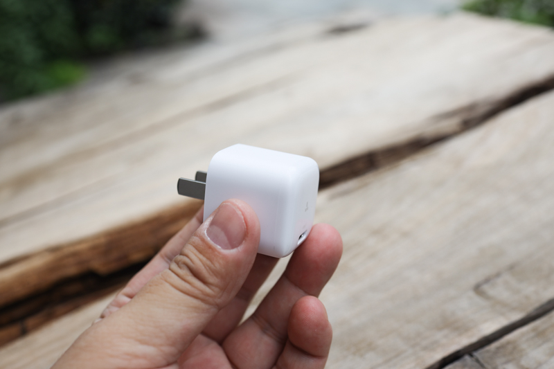 图拉斯“小冰块”20w快充体验：苹果PD快充最新风向标