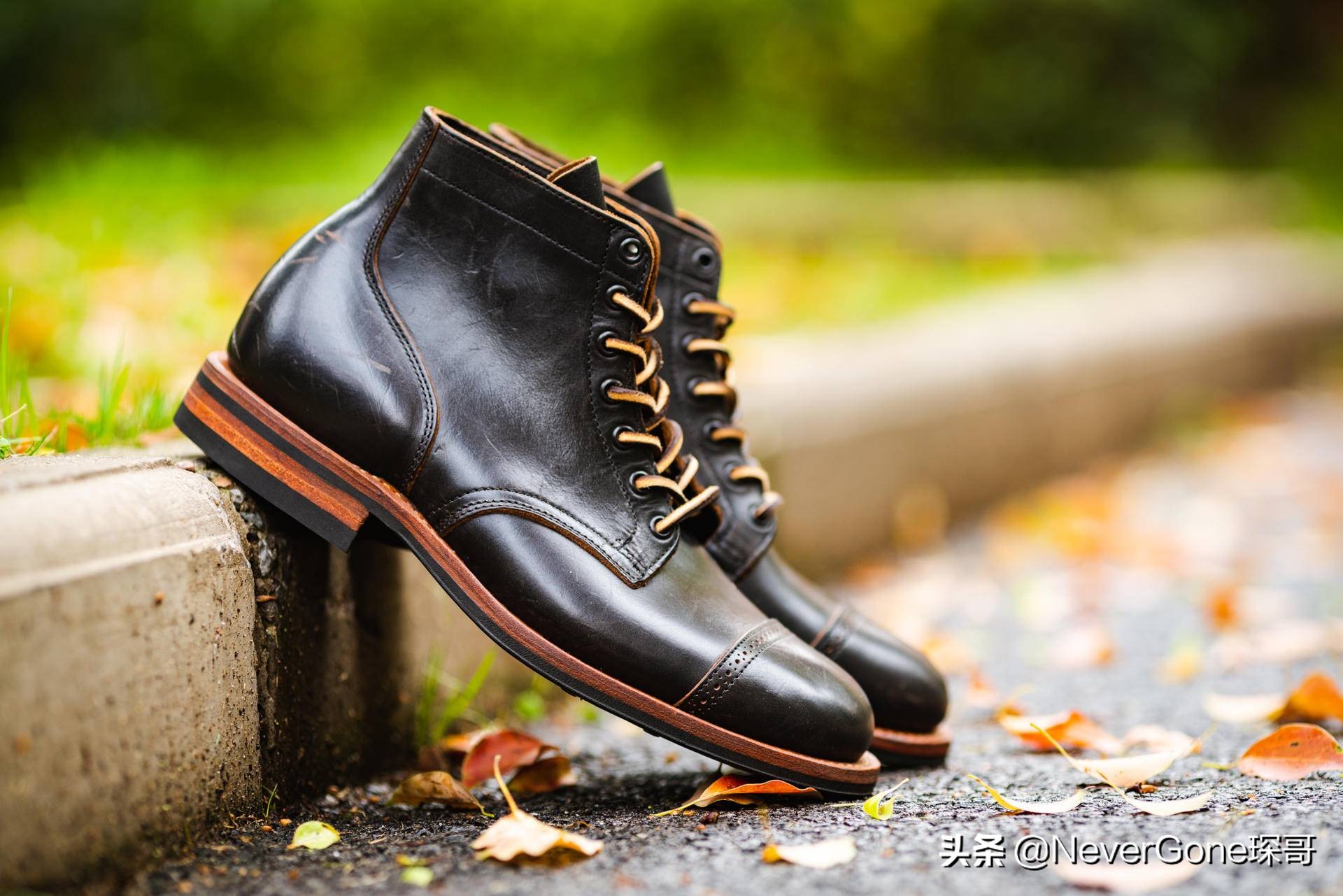 搞双“奢侈品”工装靴穿穿吧——Viberg 2030 固特异版本