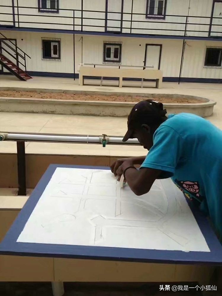 非洲安哥拉黑人帮我弄汉字标语我在非洲安哥拉的日子118 资讯咖