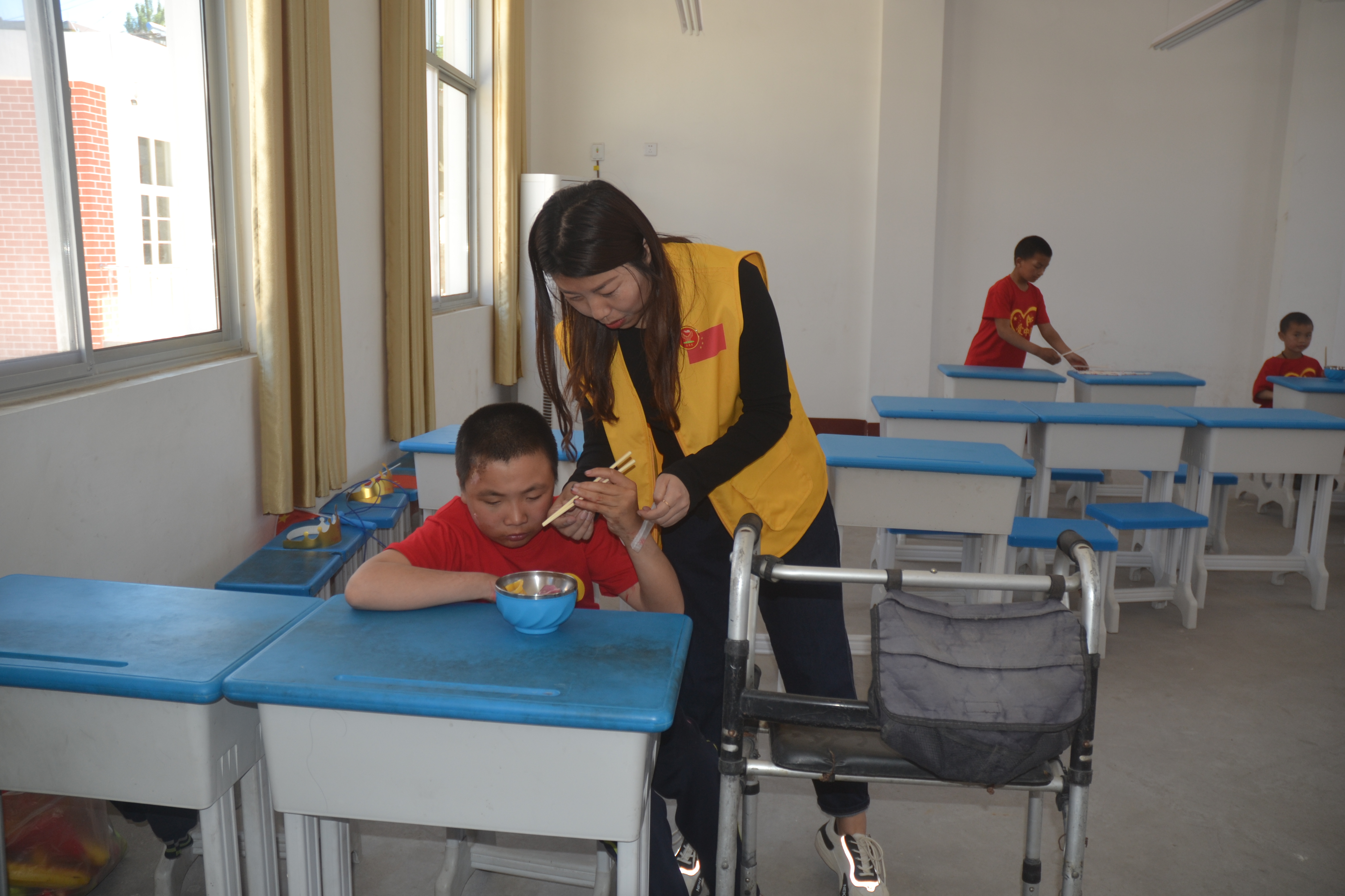 与心相连、为爱陪伴，心连心四海小学庆六一(图22)