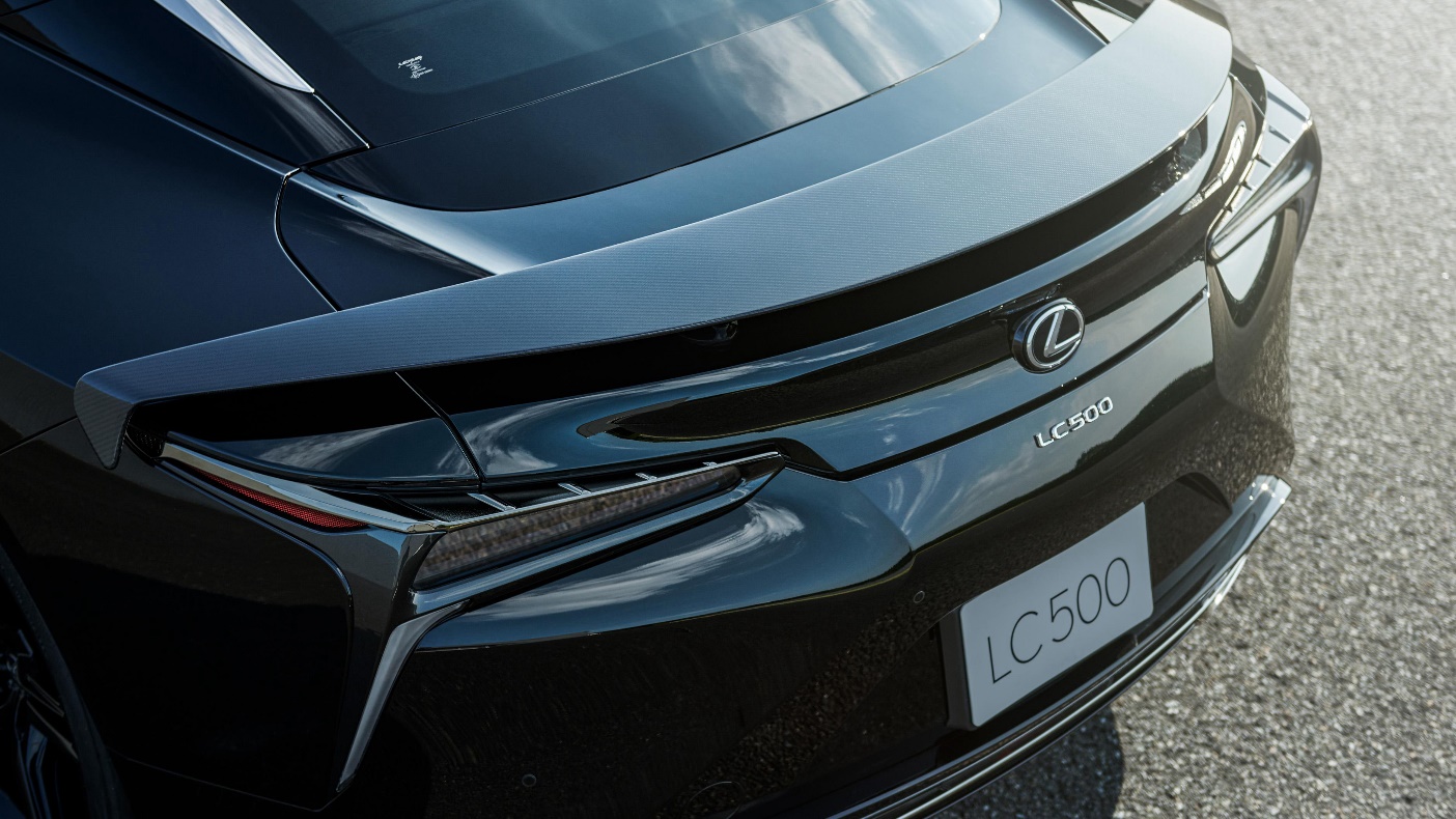 5秒破百带混动的百万超跑，雷克萨斯LC 500h特别版更香了？
