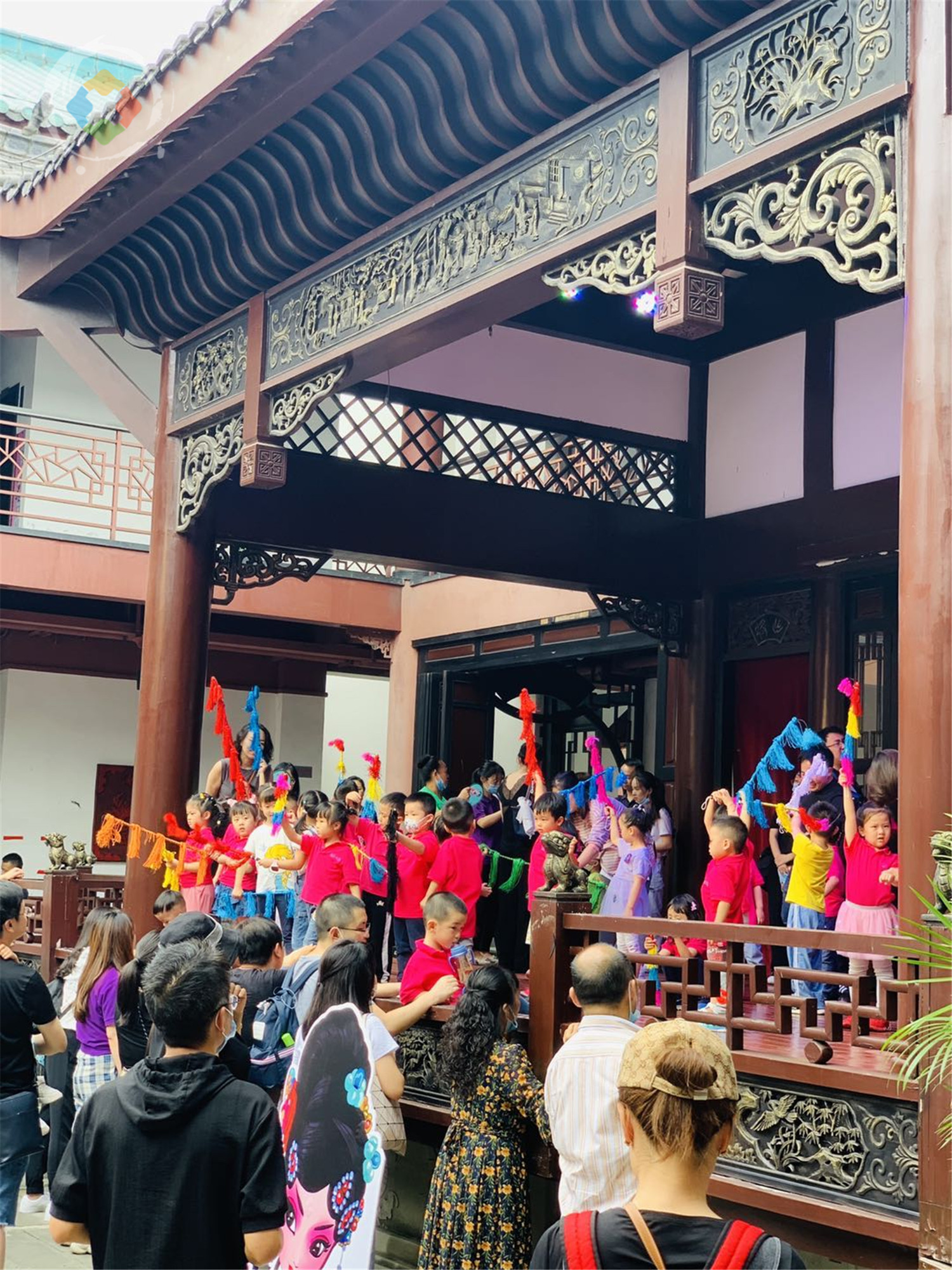 中国传统戏曲是“濒危物种”？重庆川剧砥砺前行，票价越来越便宜