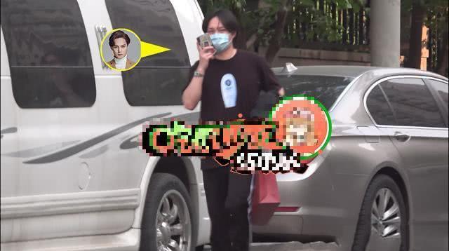 尹正带礼品前往蒋梦婕家，这是好事将近的节奏