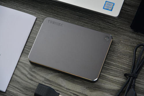 移动硬盘故障怎么办？遇到没反应别慌张，解决这四个问题最关键