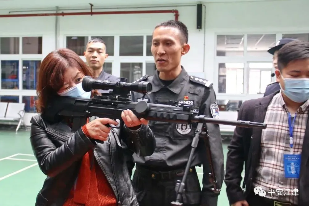 江津区|“邀您进警营，解锁新‘警’彩”——江津公安组织开展警营开放日活动