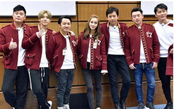 邓超曾在《跑男》中极力吹捧李沁，如今却应验