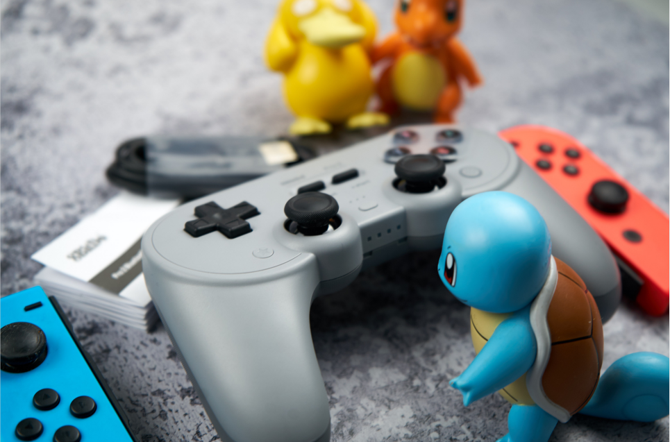 八位堂Pro2蓝牙手柄来了，游戏玩家们，一起梦回游戏机时代