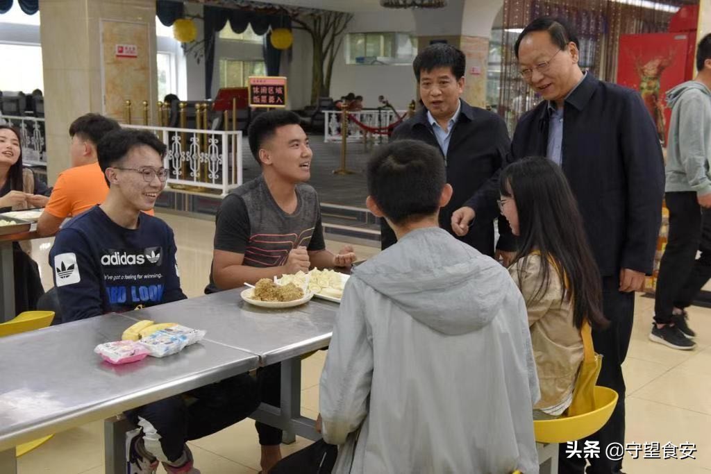 原创丨西安邮电大学食育为先“五心”服务保食安