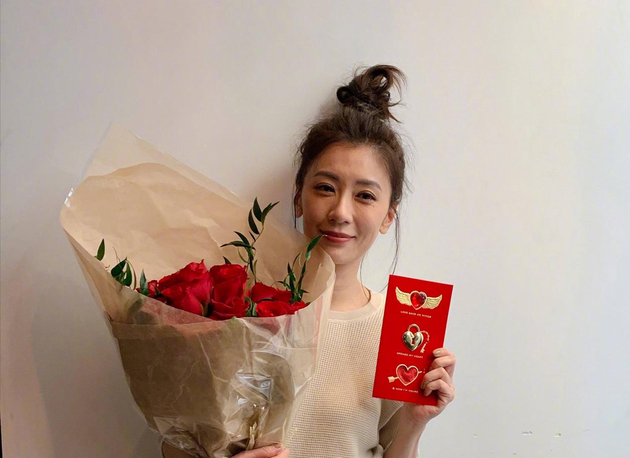 46岁贾静雯美丽依旧，放下爱恨与计较，如今的她活得令所有人羡慕