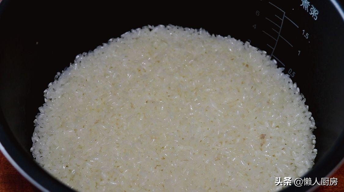 這是武漢糯米雞的做法，為何沒有雞肉，卻叫這個菜名？