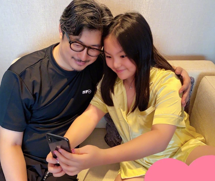 7年了，森碟和王诗龄两人差距越来越大，网友：富养和穷养的区别