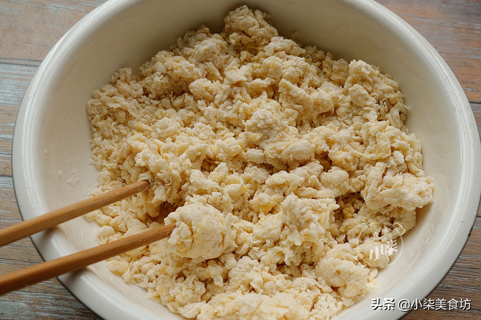 自从学会面粉这样做，我家早餐就没买过，柔软香甜，比面包还好吃