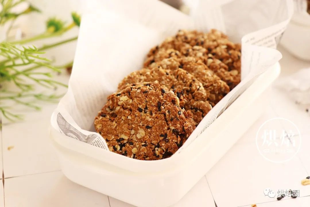 隔离在家做零食 不长肉黑糖燕麦饼干 可能要算健康零食排行榜前五吧
