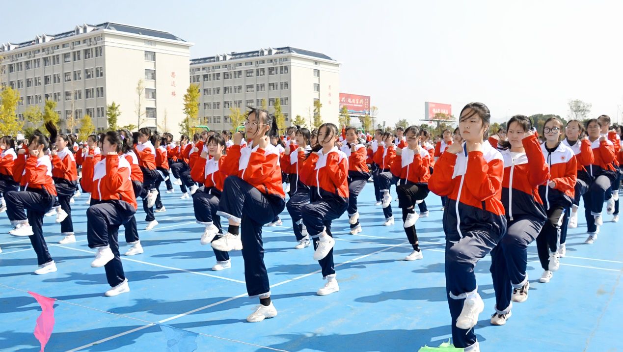 1800名學子健美操賽秀風采| 岳陽市湘北女子職業學校