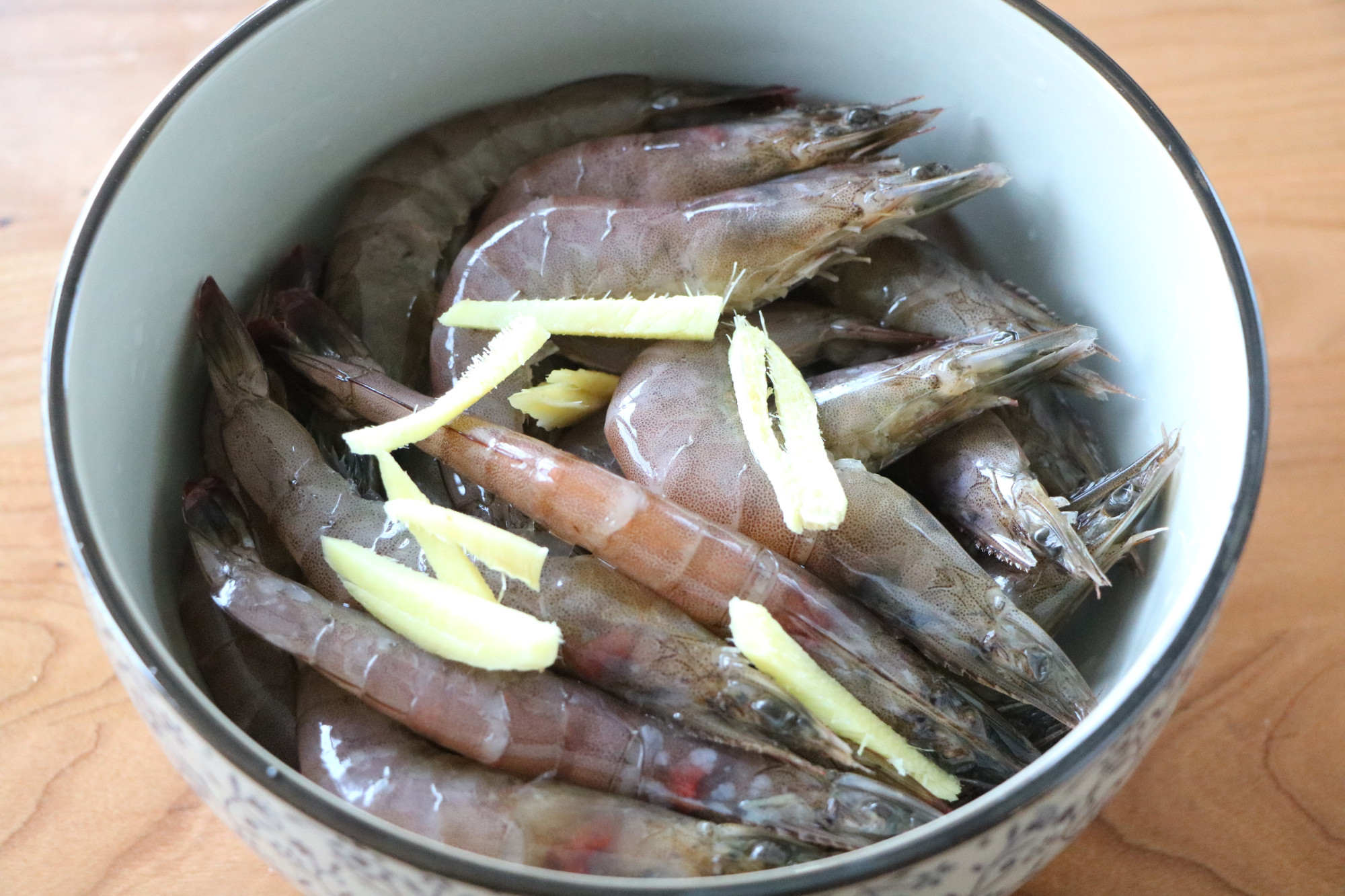 大虾就要这么做，比白灼大虾更下饭，简单易学，过年必备硬菜