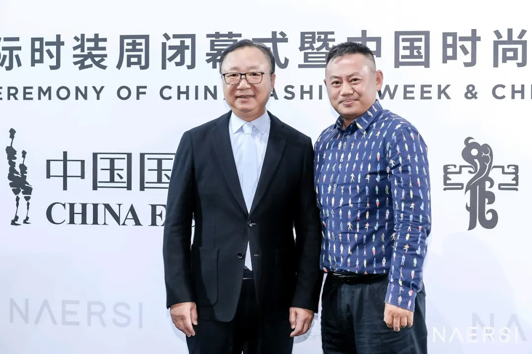 娜尔思之夜完美收官,25°LAN点亮水立方