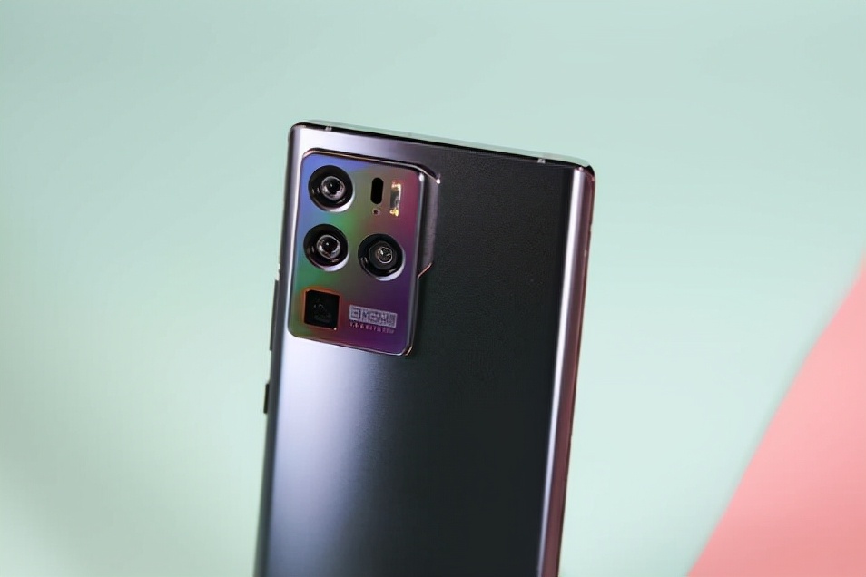 256GB+55W快充，高性价比手机价格下滑，香不香？