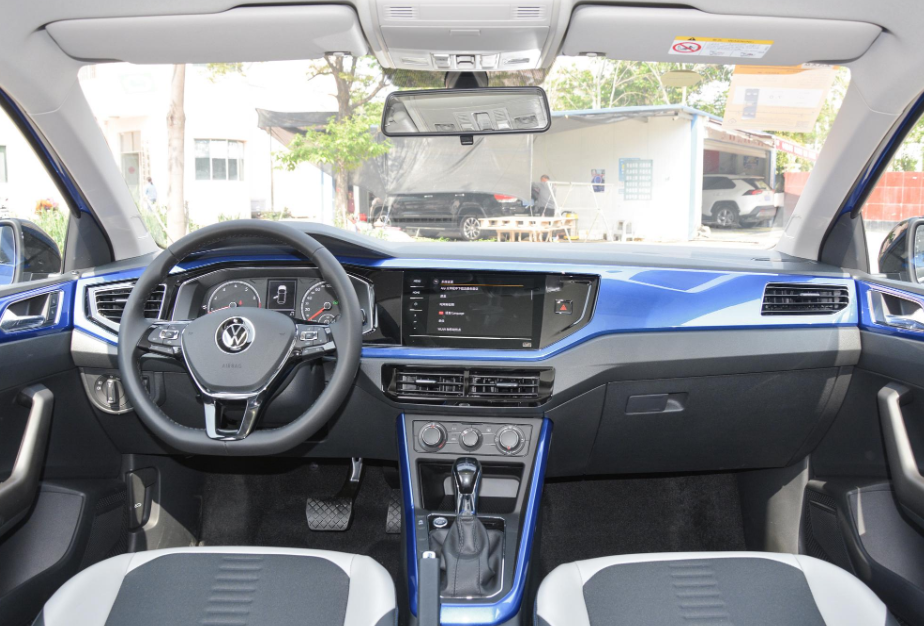 2021款Polo解析，油耗5.5L、1.5L+6AT，家用车小一点还实惠些