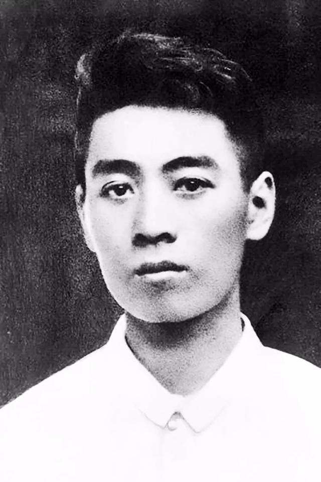 周恩来三会阎锡山，推动山西抗战，阎感叹：国