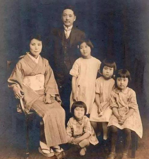 敌对国没有爱情？日本护士嫁中国将军64年不回国