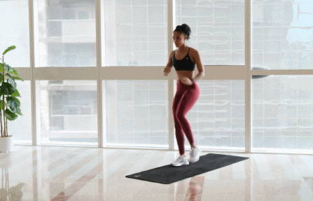 賈靜雯一直堅持健身，被英國媒體稱贊：外表比實際年齡小一板