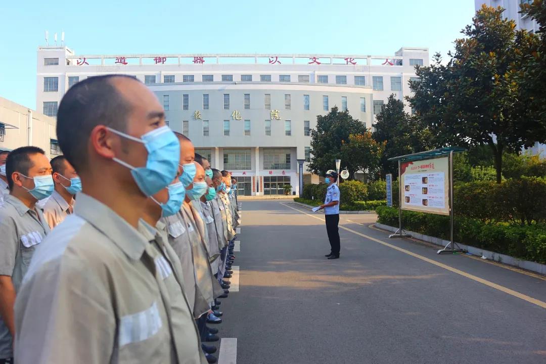 坐牢是种什么体验？带你看看监狱罪犯的日常生活