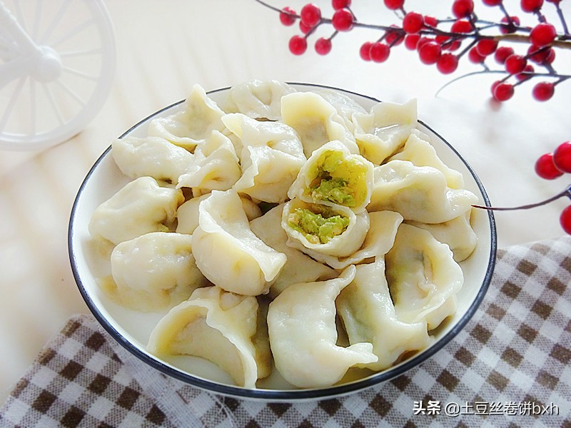 伏天，吃饺子试试这个馅，水嫩鲜香还能润泽皮肤，好吃又开胃
