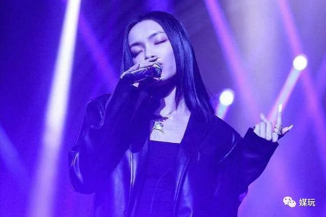 华晨宇夺冠！这是给《歌手·当打之年》的掌声和嘘声