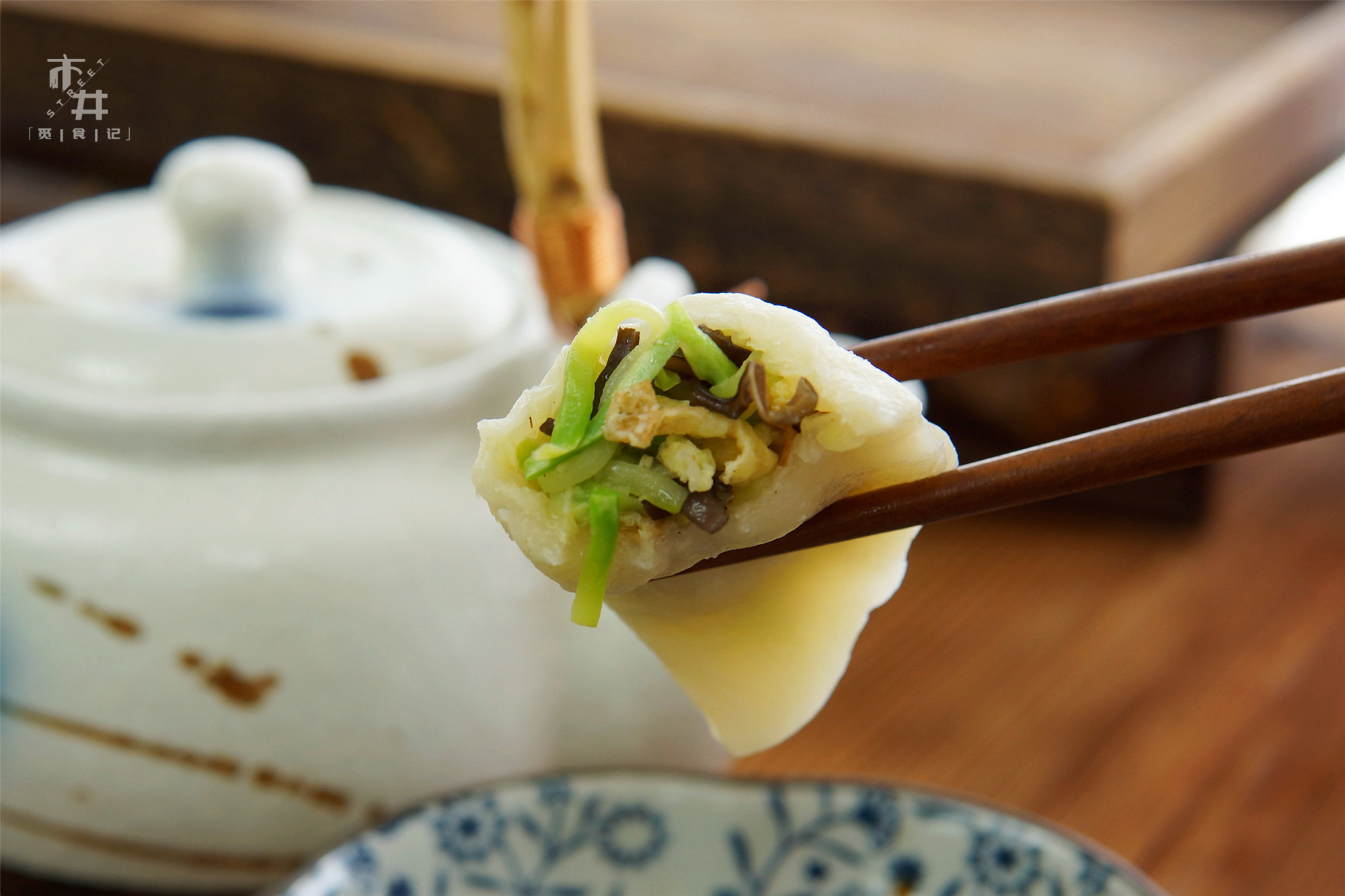 夏天别吃肉饺子了，这2种蔬菜特水嫩，包饺子清