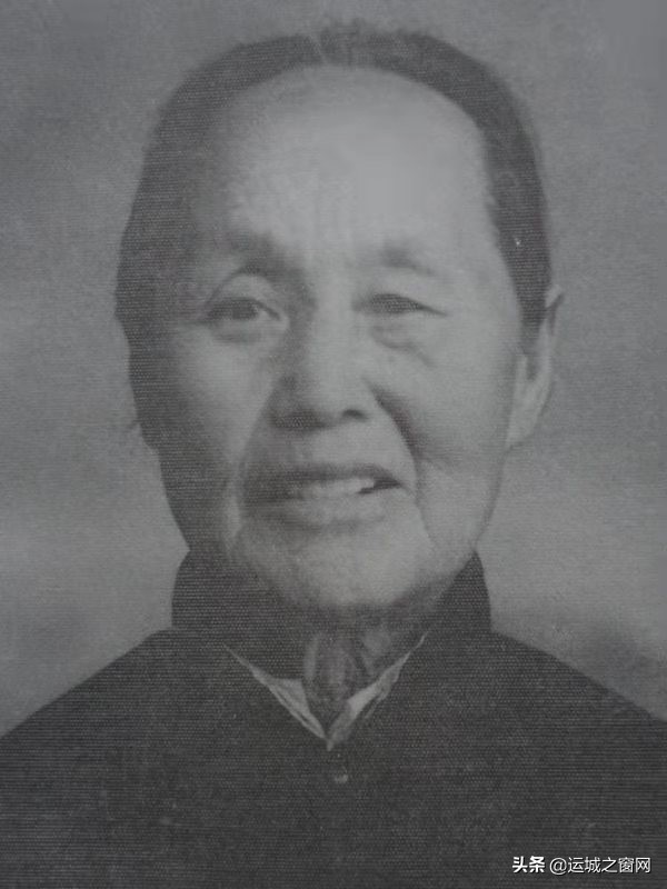 雷震龙:一面永远不倒的旗帜