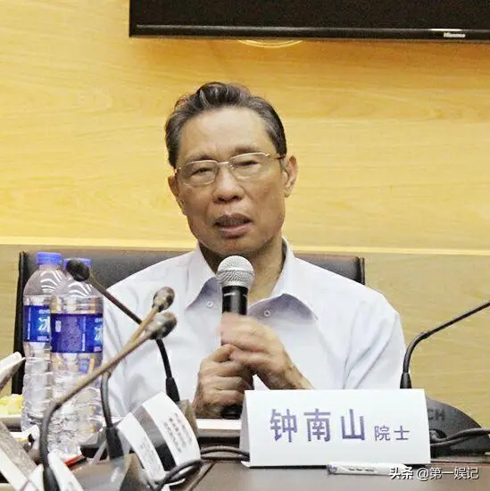 如果全民都不追星了，说明这个国家的国民素质