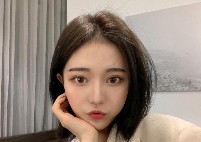 96后网红，瞒着男友和富二代订婚，项思醒是如何成为海王的？